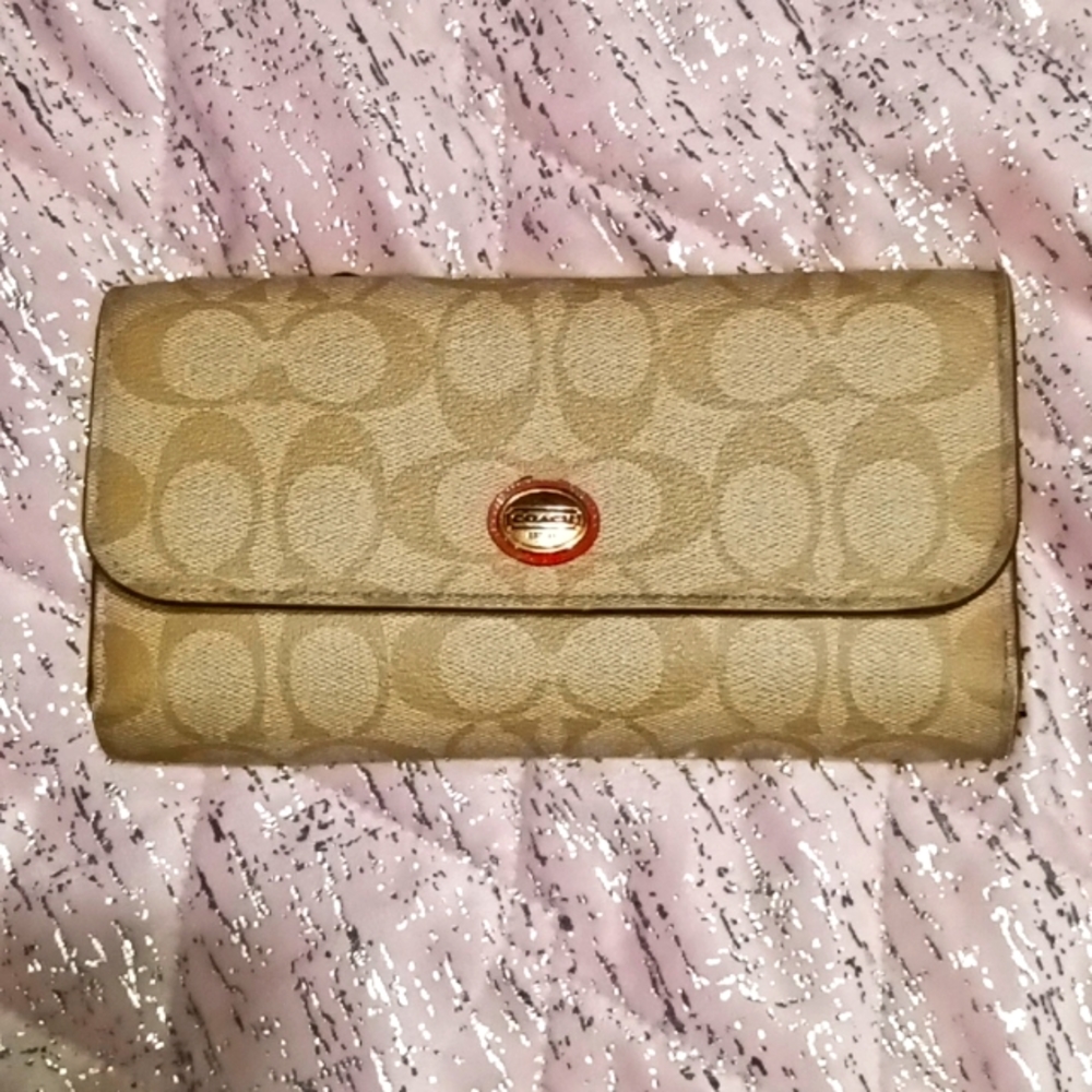 Coach wallet
